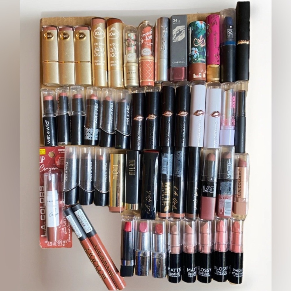 50 Pc Lipstick Bundle | Luxury, Drugstore, KBeauty, Mattes, Glosses, Nudes, Reds